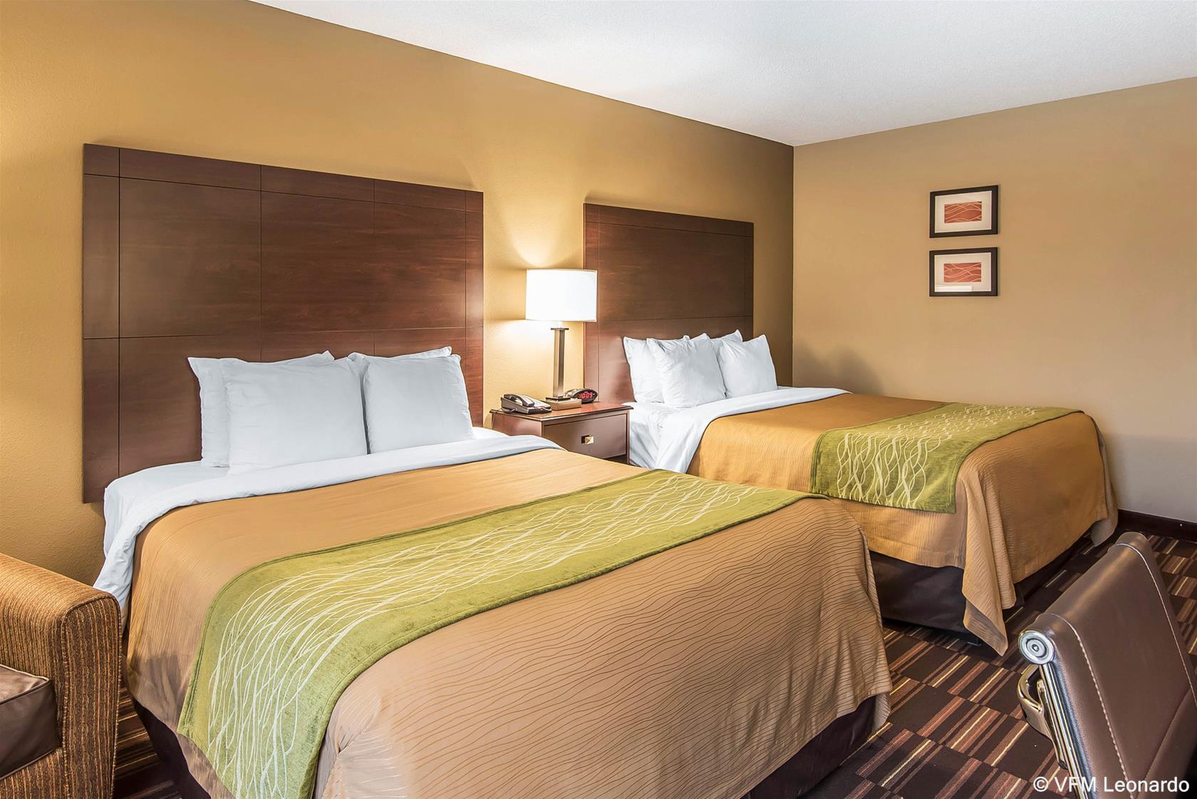 Comfort Inn & Suites Kansas City - Northeast Bagian luar foto